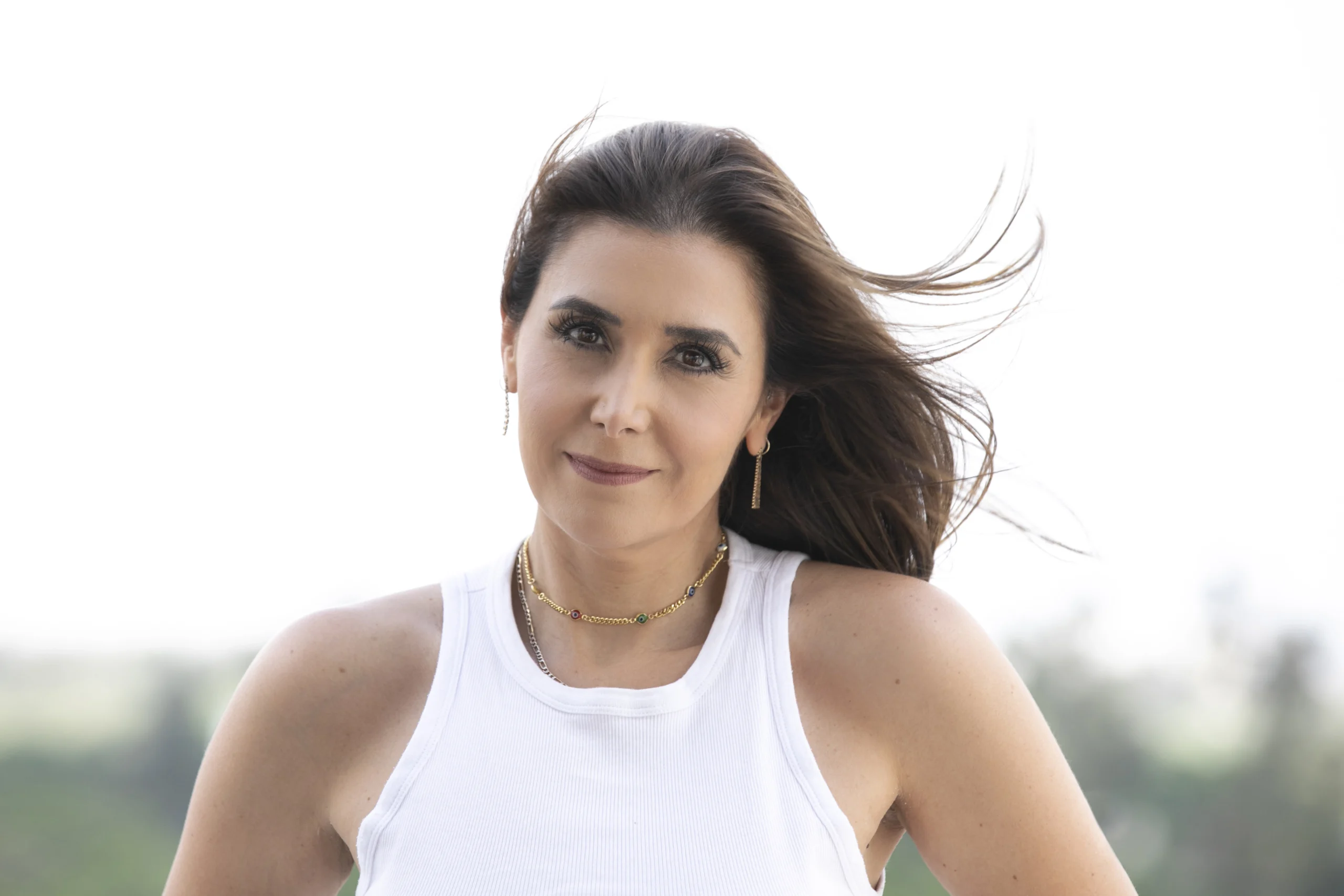 Vianey Morales Arroyo irrumpe en el desarrollo personal con un mensaje poderoso: “Yo soy única”